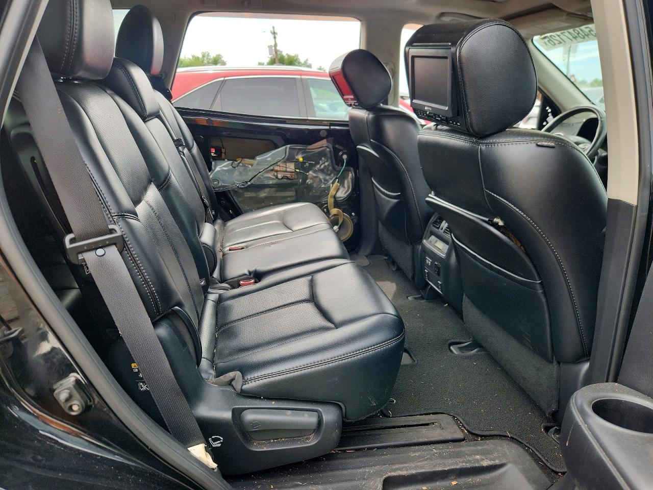 Nissan Pathfinder Platinum
