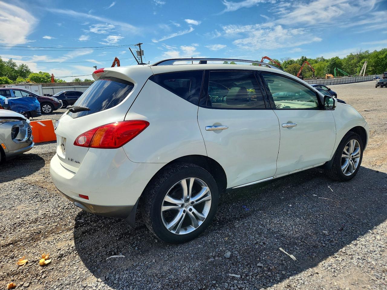 Nissan Murano S