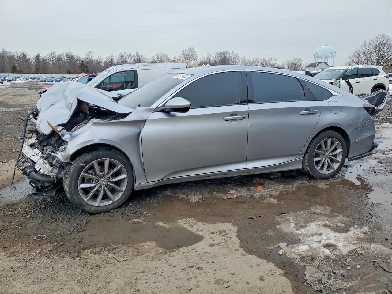 Salvage Honda Accord Image