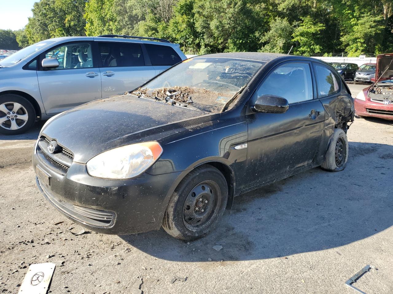 Salvage Hyundai ACCENT Image