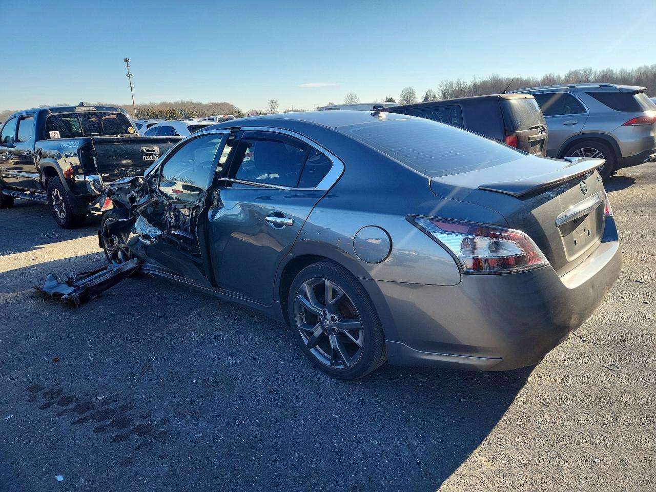 Nissan Maxima S