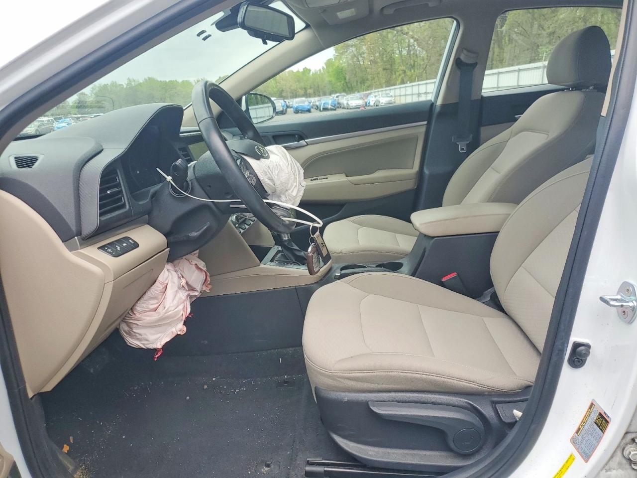Hyundai ELANTRA Value Edition