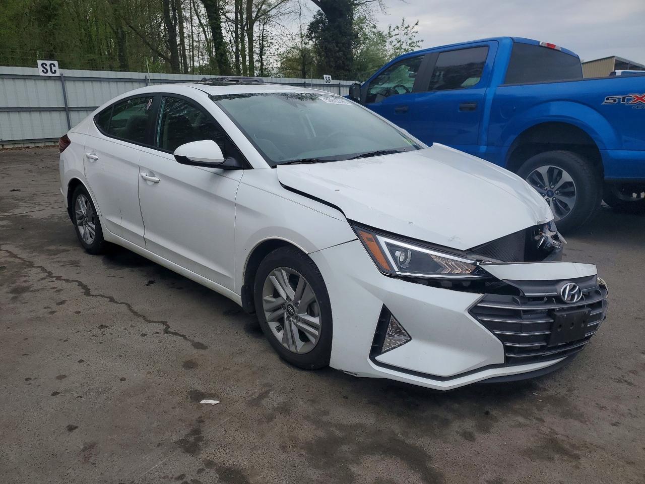 Hyundai ELANTRA Value Edition