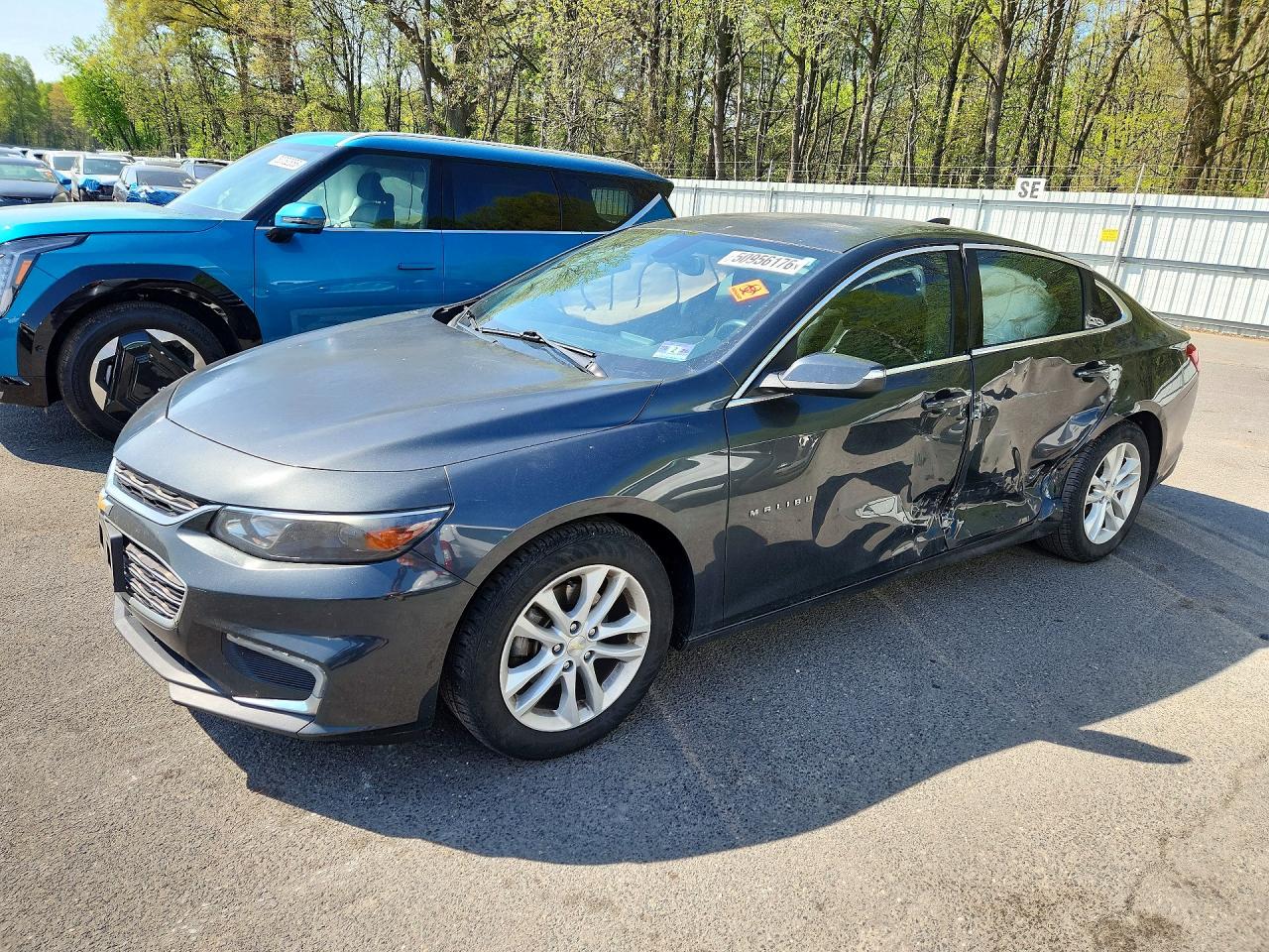 Salvage Chevrolet Malibu Image