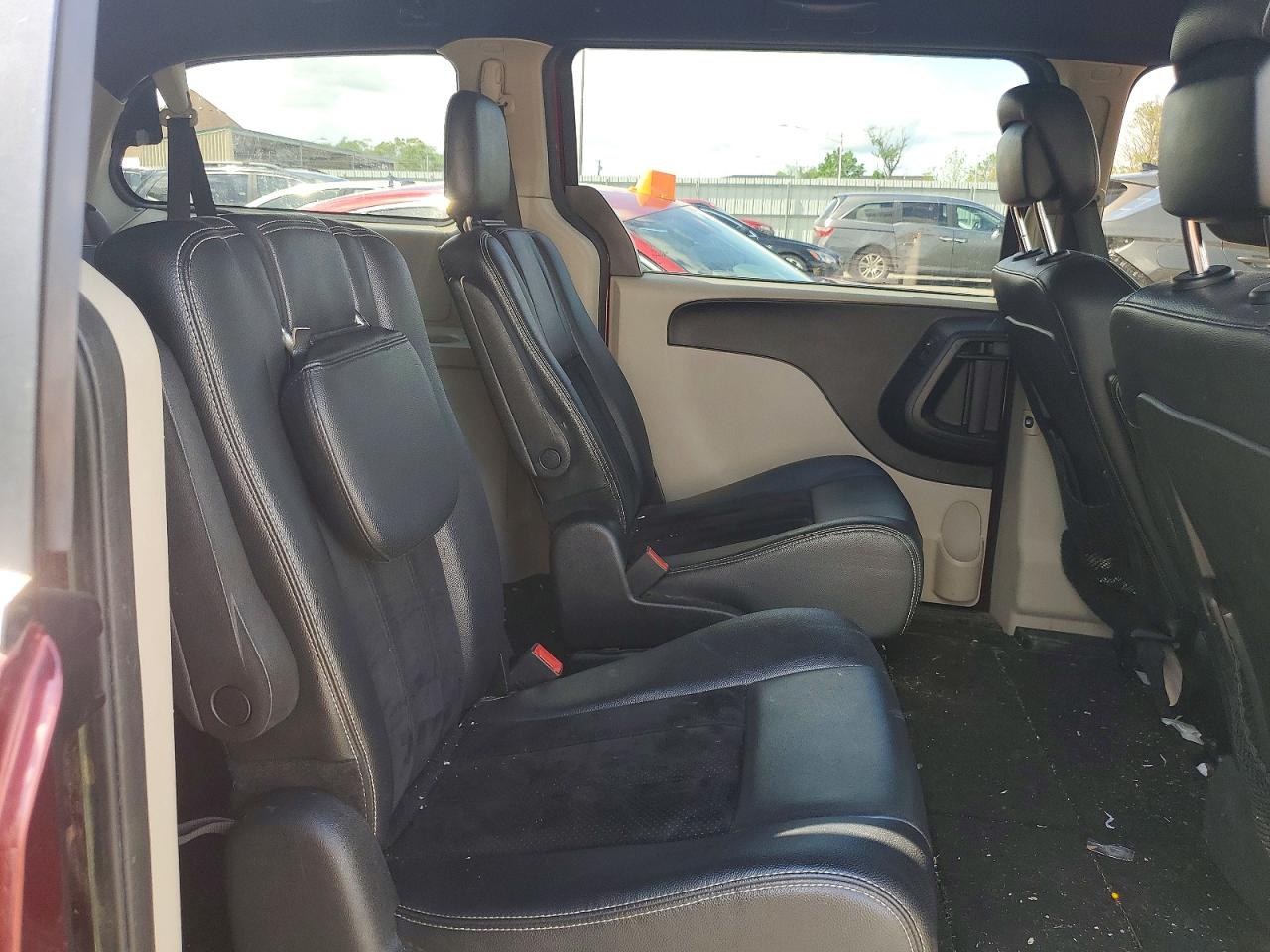 Dodge Caravan Sxt