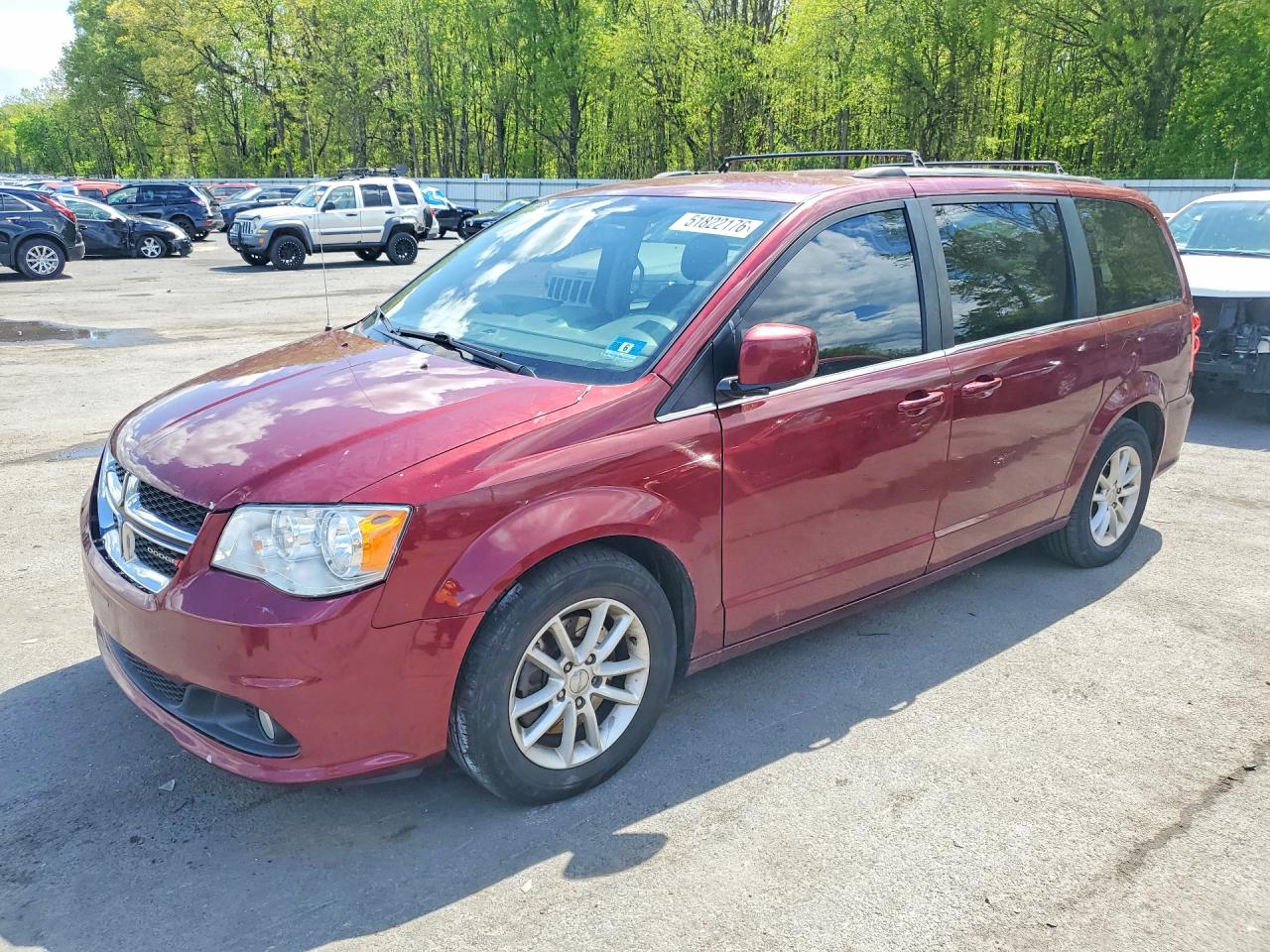 Salvage Dodge Caravan Image