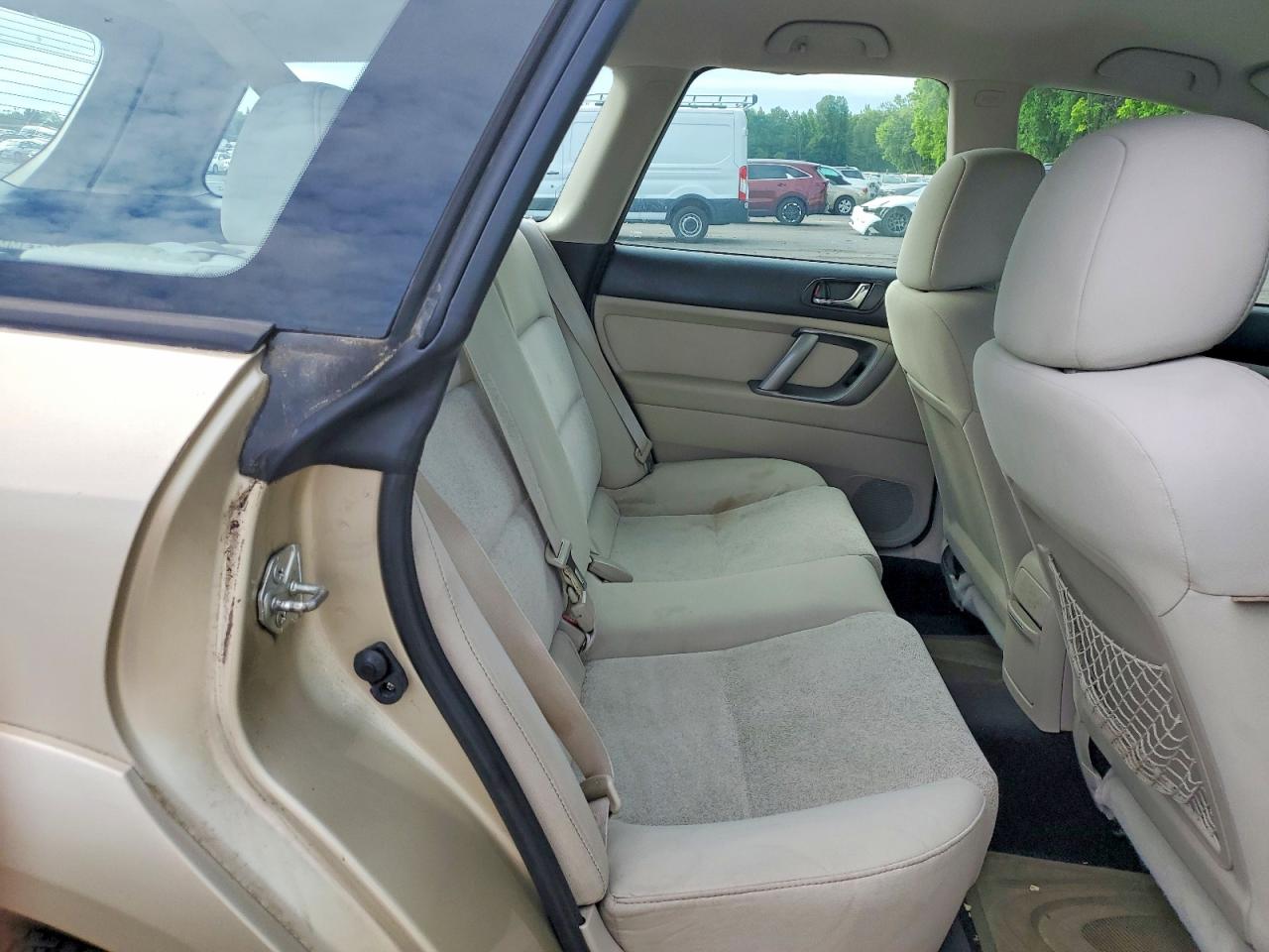 Subaru Outback 2.5i