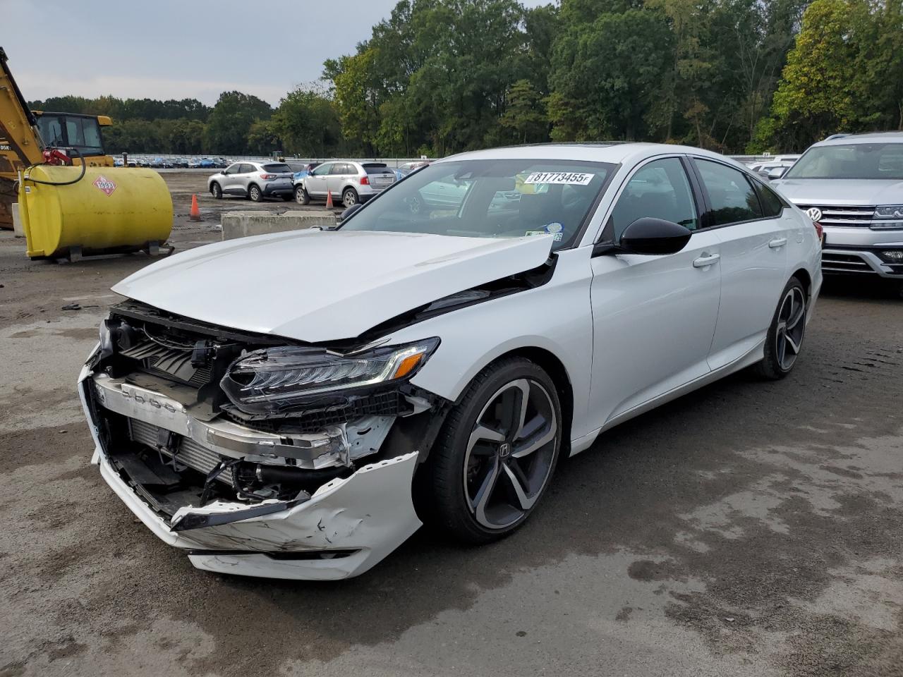 Salvage Honda Accord Image
