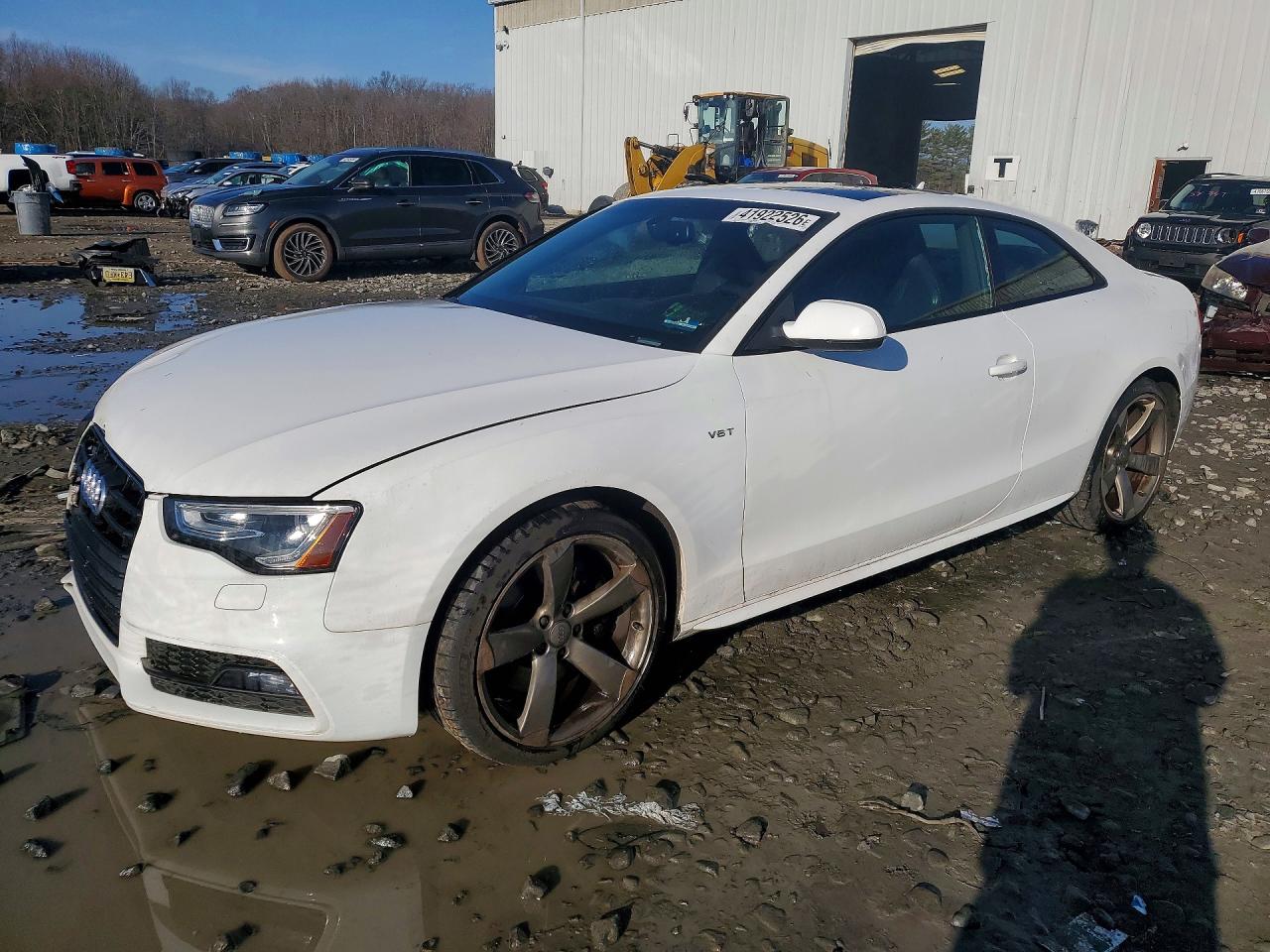 Salvage Audi S5 Image