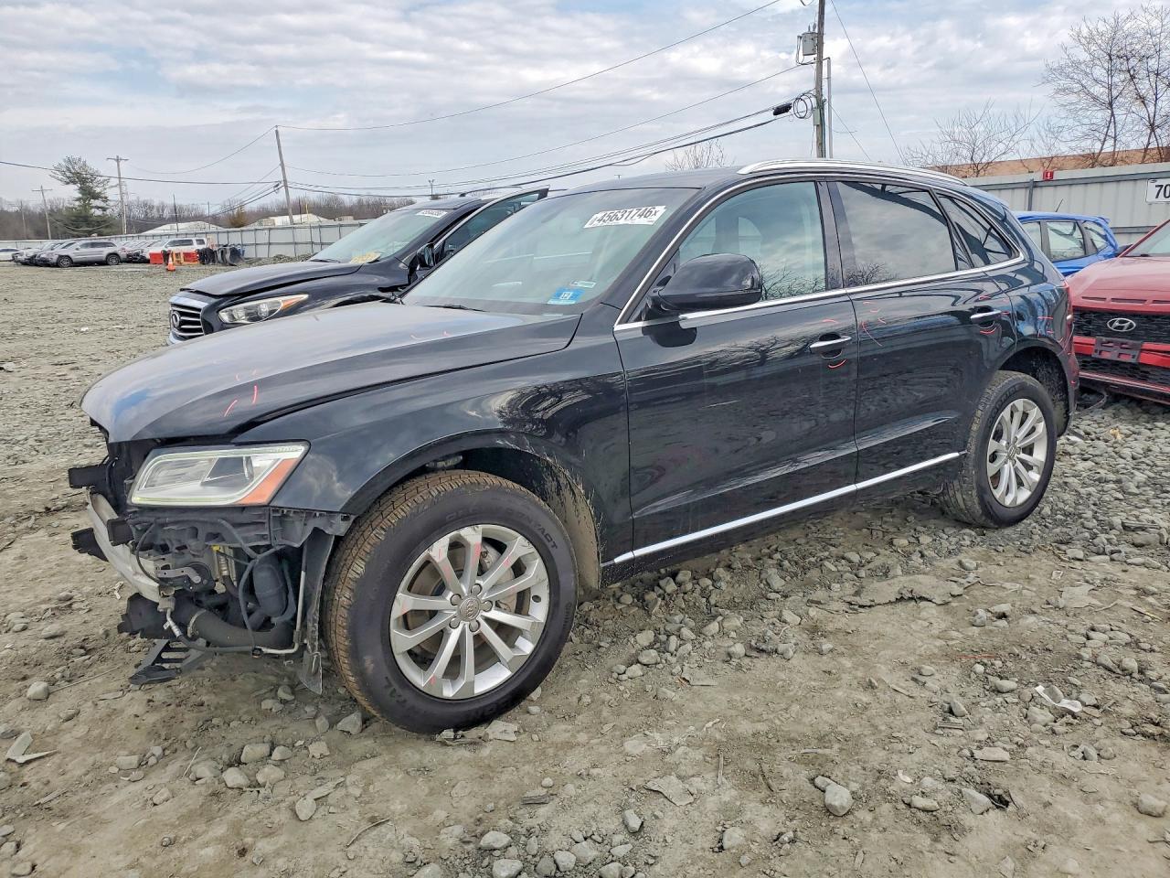 Salvage Audi Q5 Image