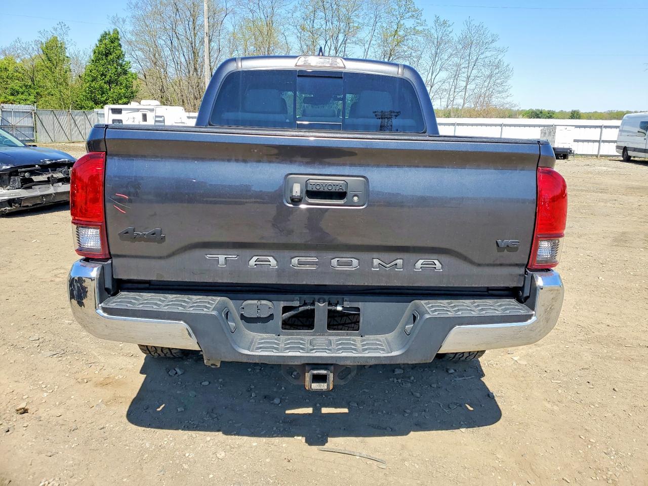 Toyota Tacoma Sr5 V6