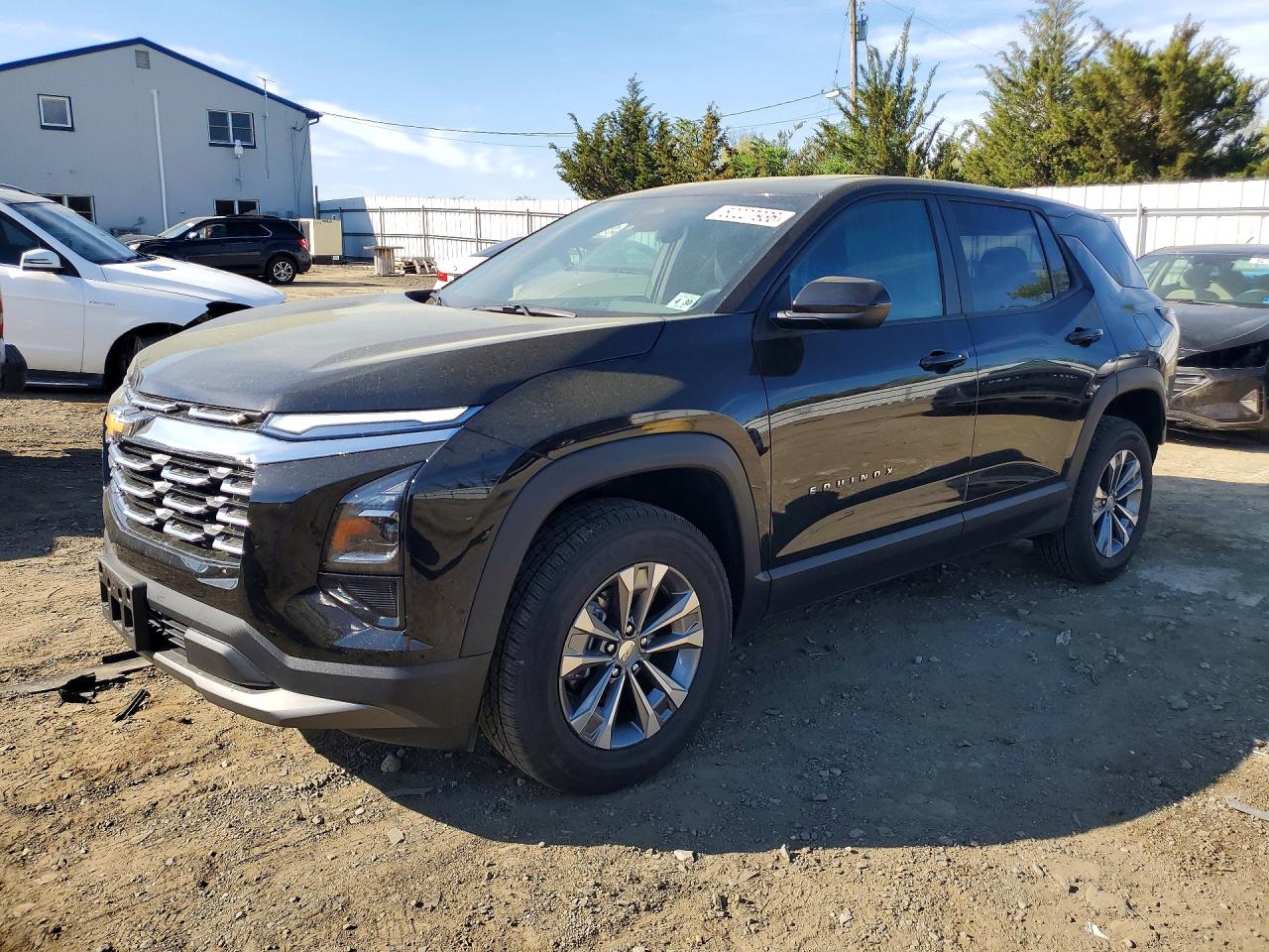 Salvage Chevrolet Equinox Image