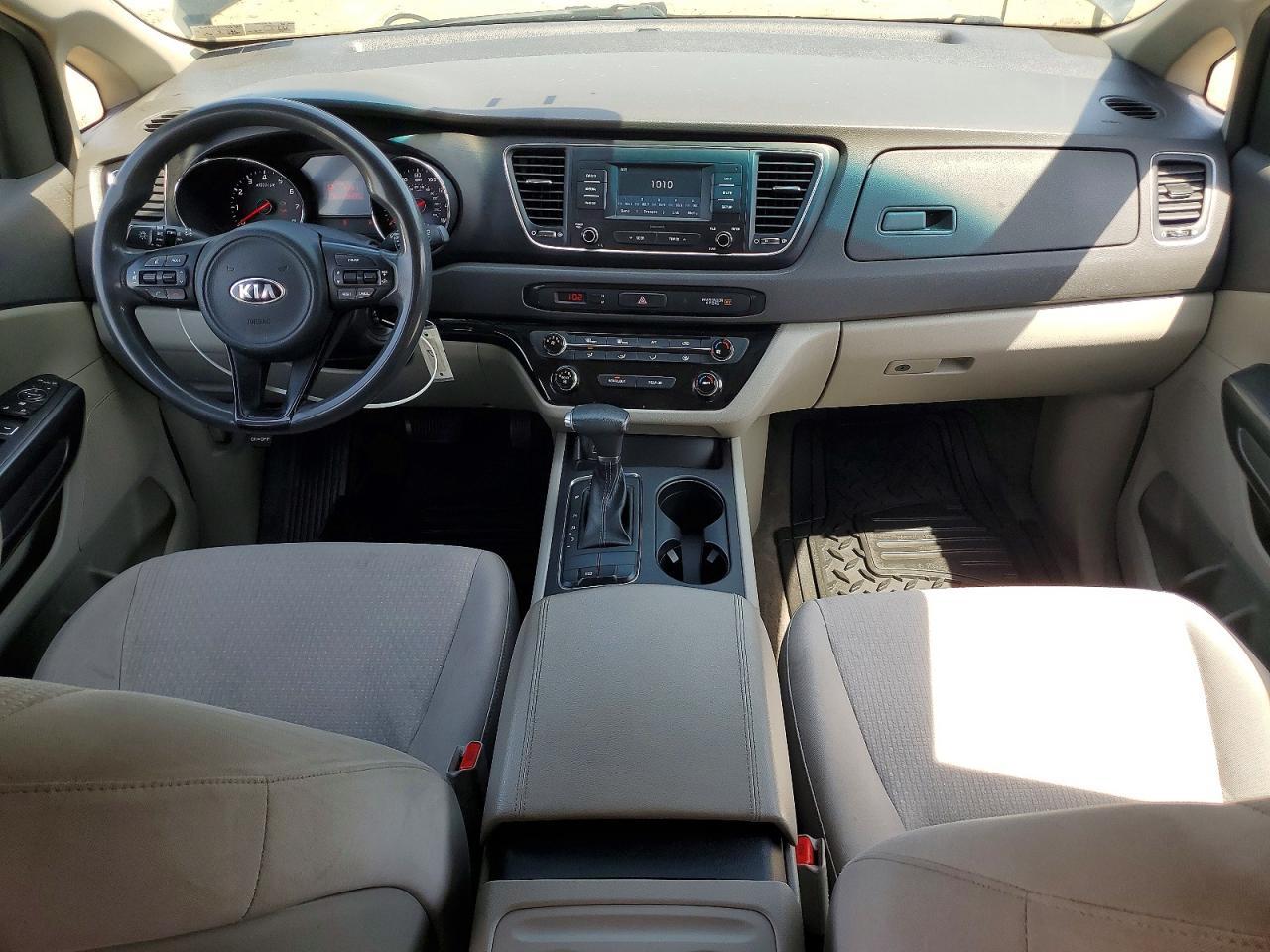 Kia Sedona Lx