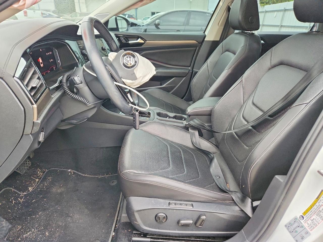 Volkswagen Jetta Sel Premium
