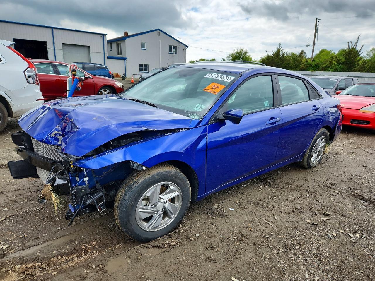 Salvage Hyundai ELANTRA Image