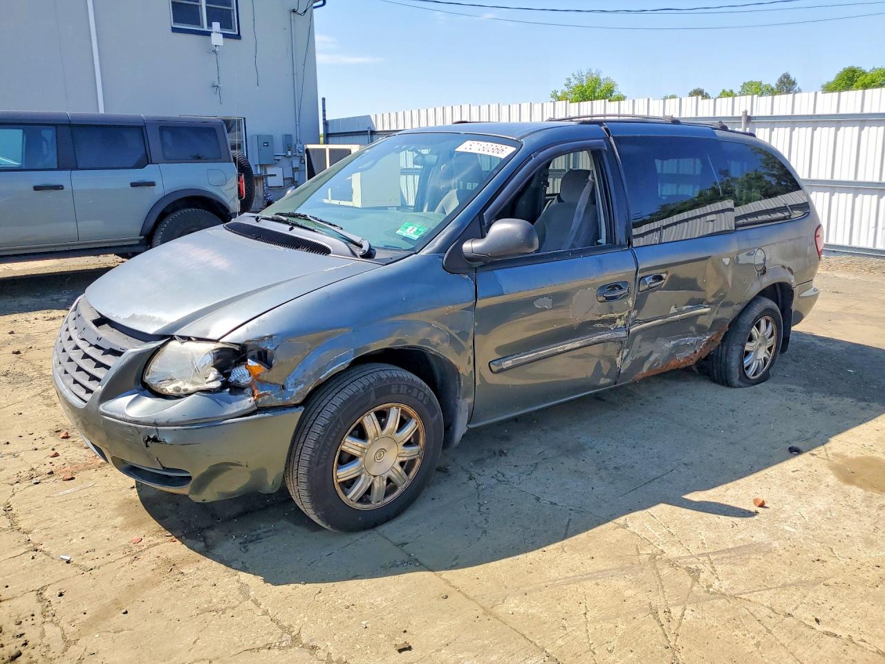 Salvage Chrysler Minivan Image