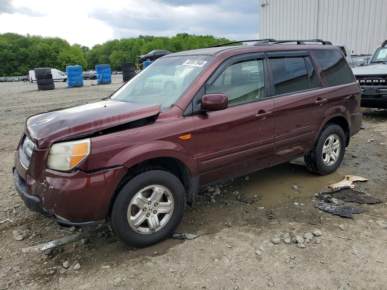 Salvage Honda Pilot Image