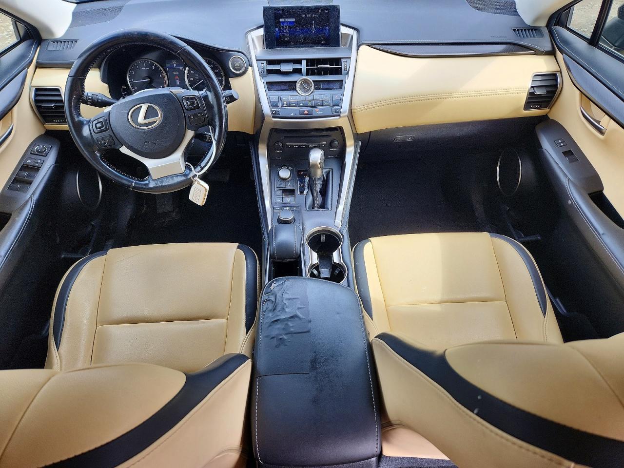 Lexus NX Base
