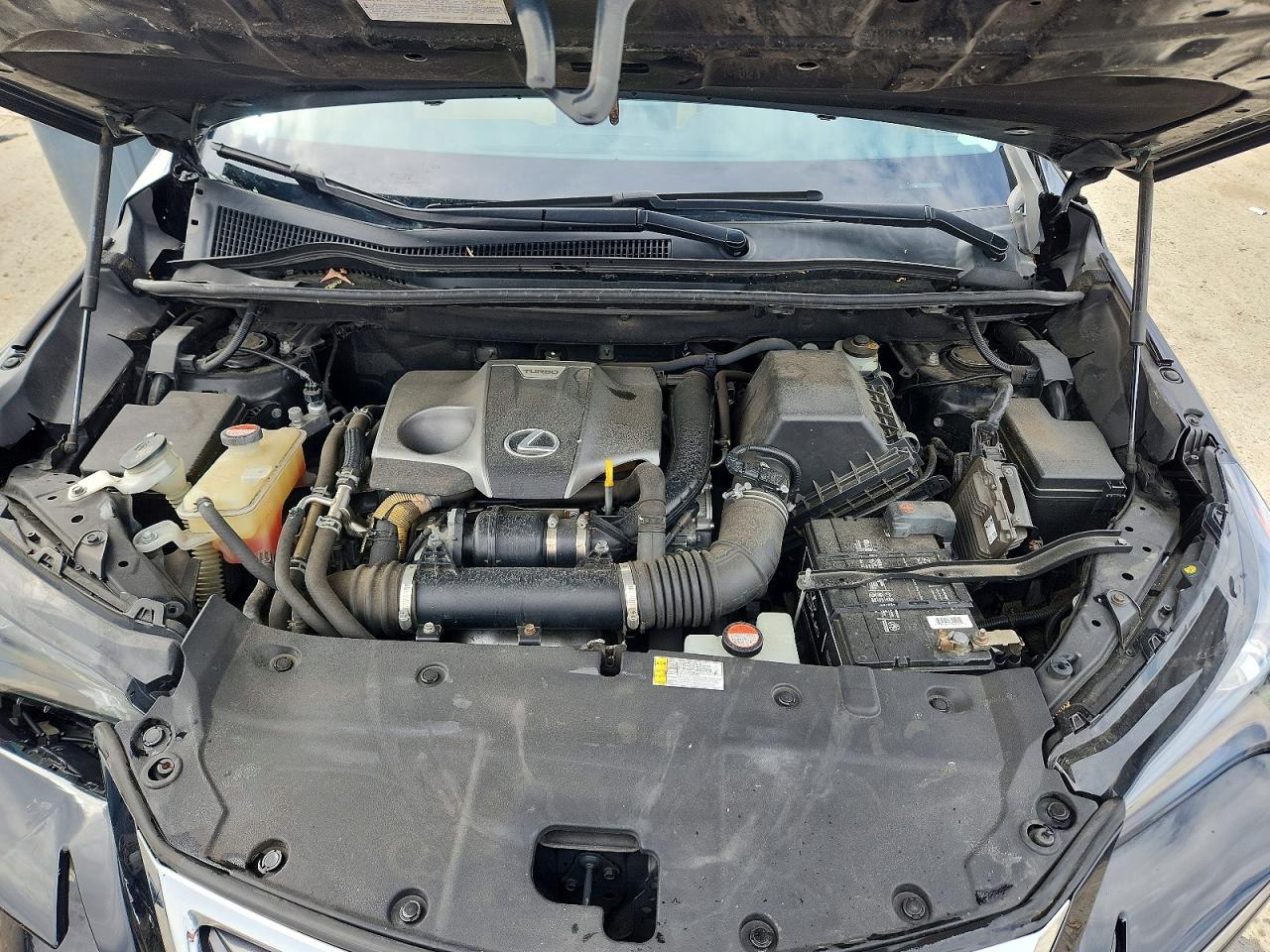 Lexus NX Base