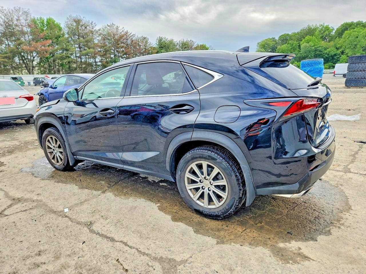 Lexus NX Base