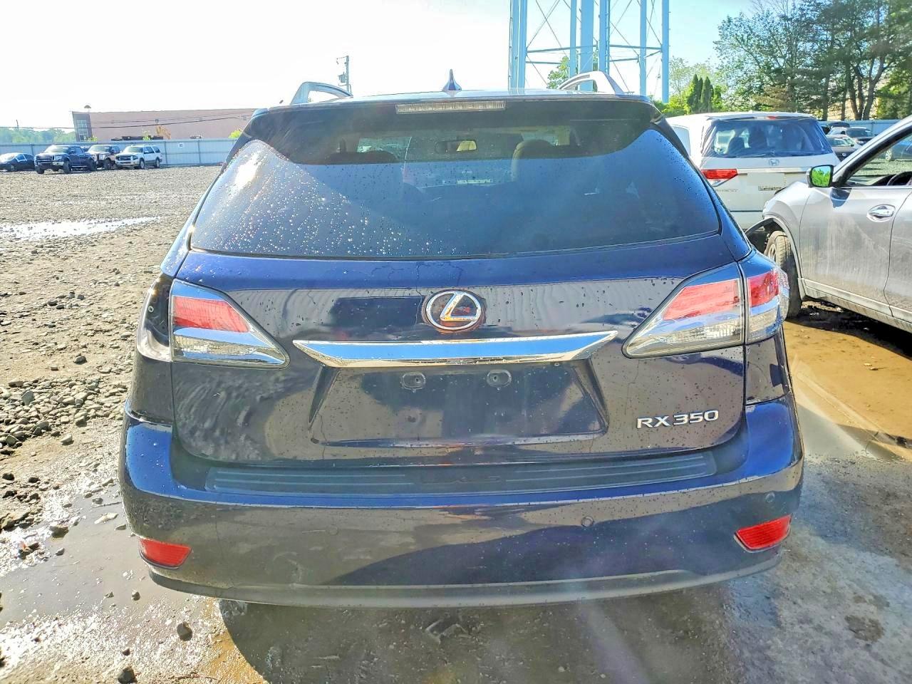 Lexus RX Base