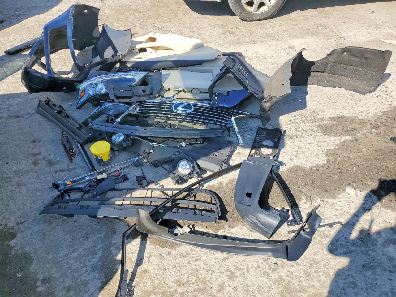 Lexus RX Base