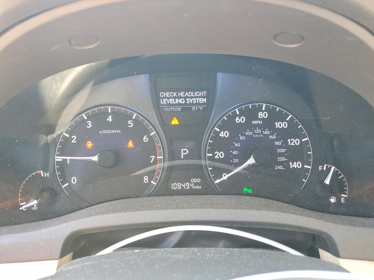 Lexus RX Base