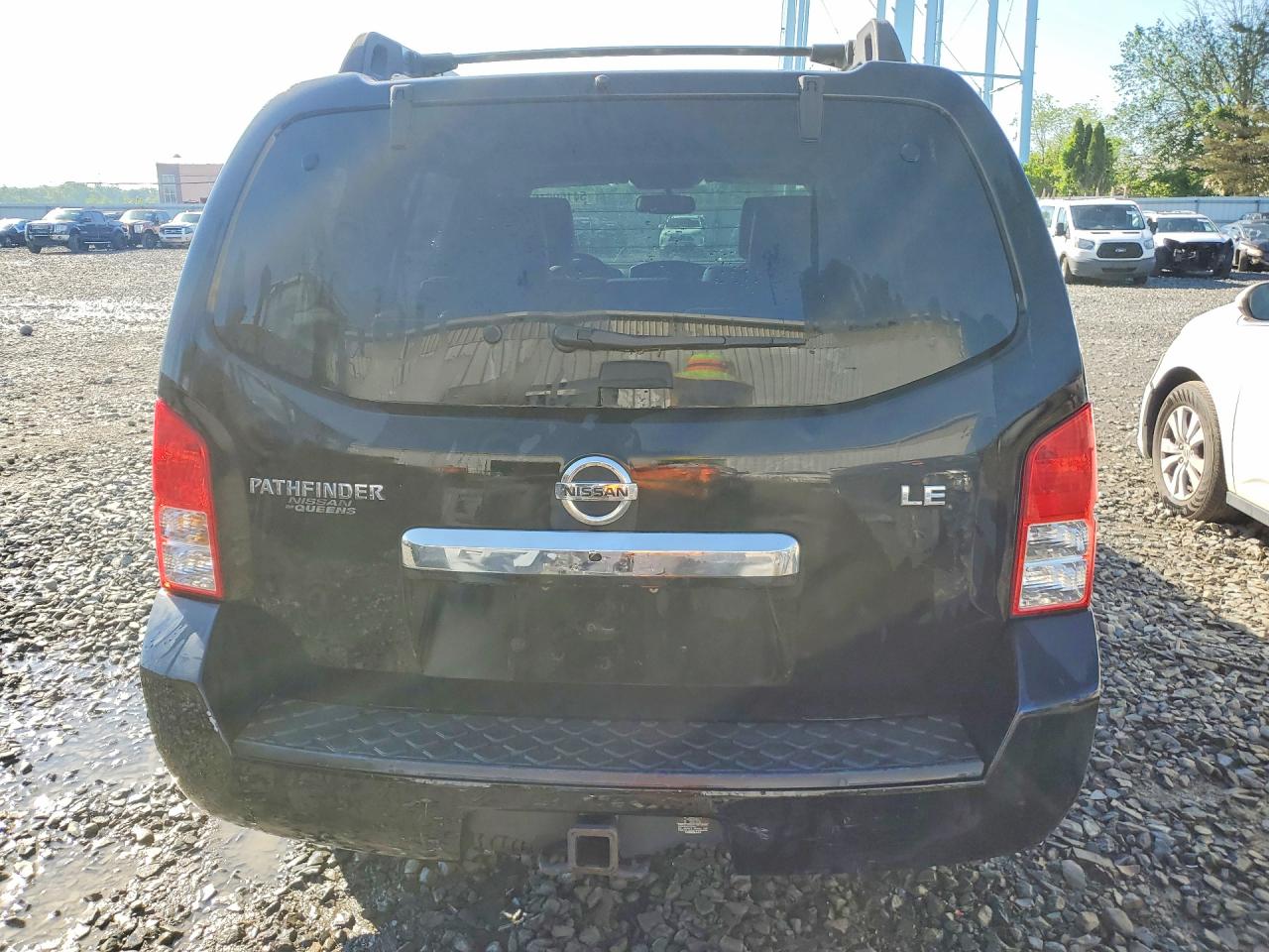 Nissan Pathfinder S
