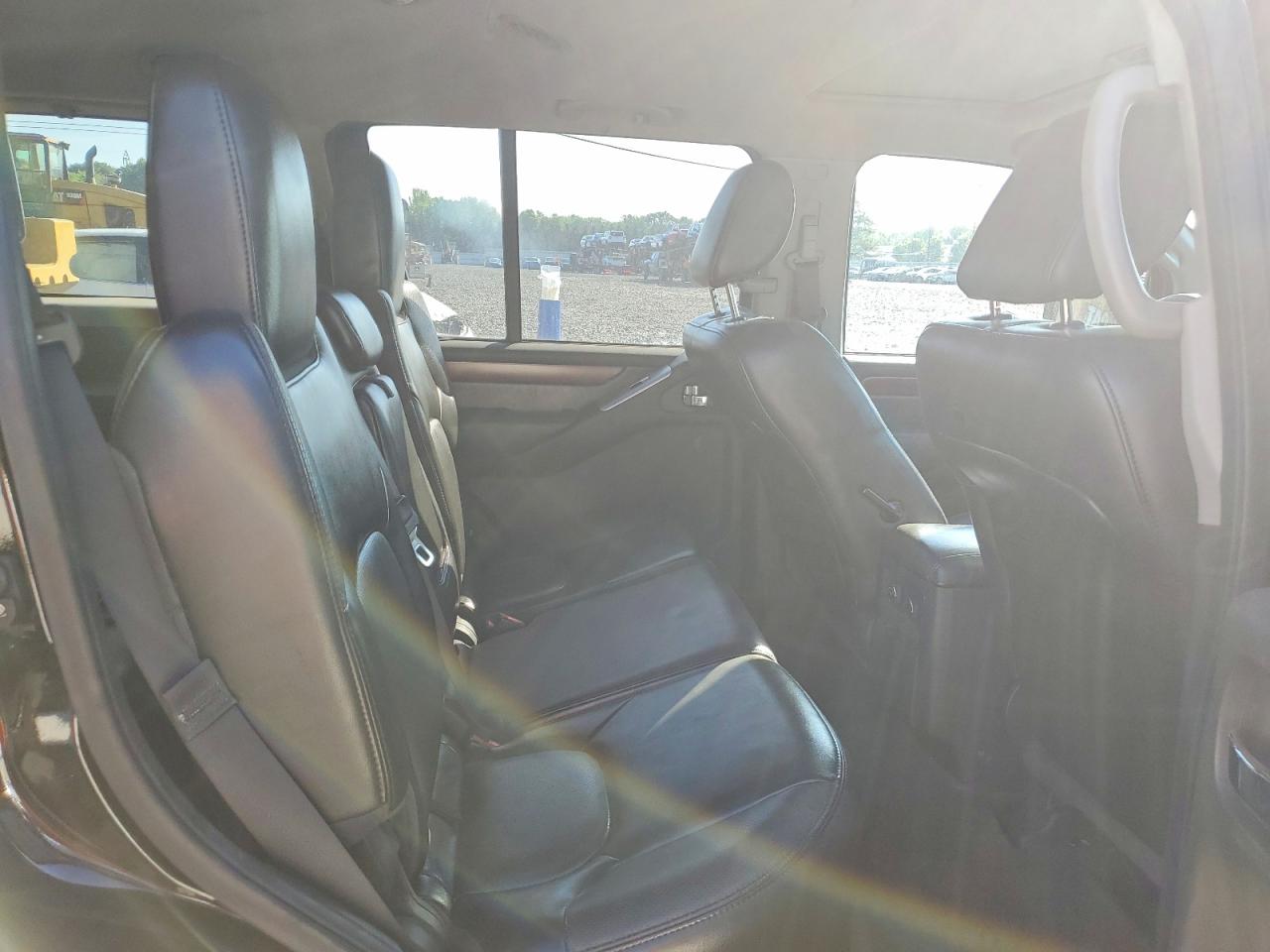 Nissan Pathfinder S