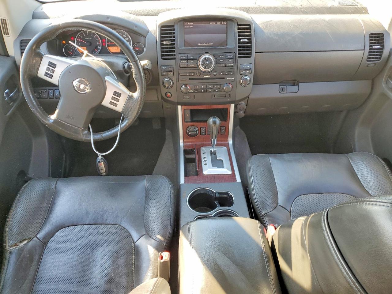 Nissan Pathfinder S
