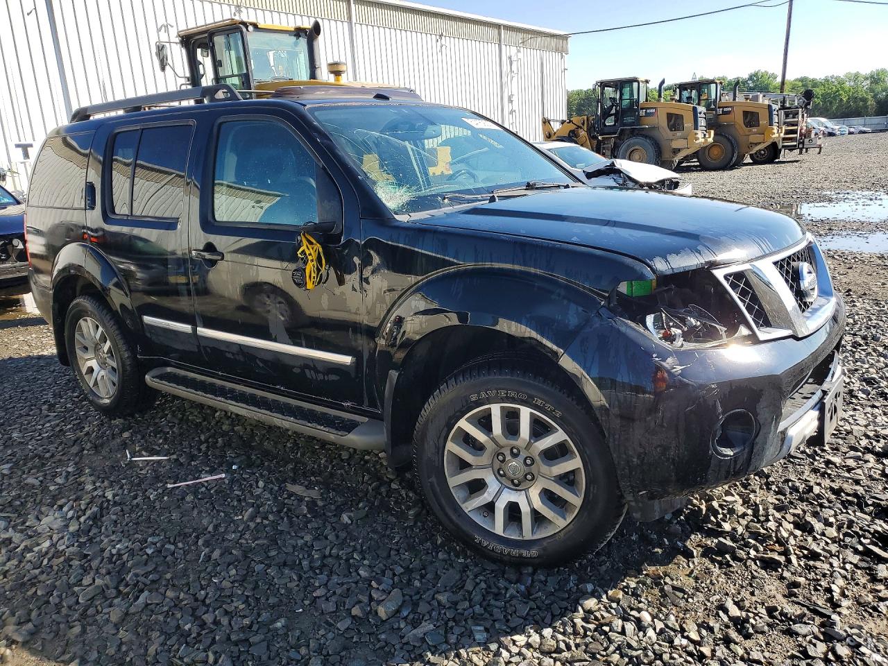 Nissan Pathfinder S