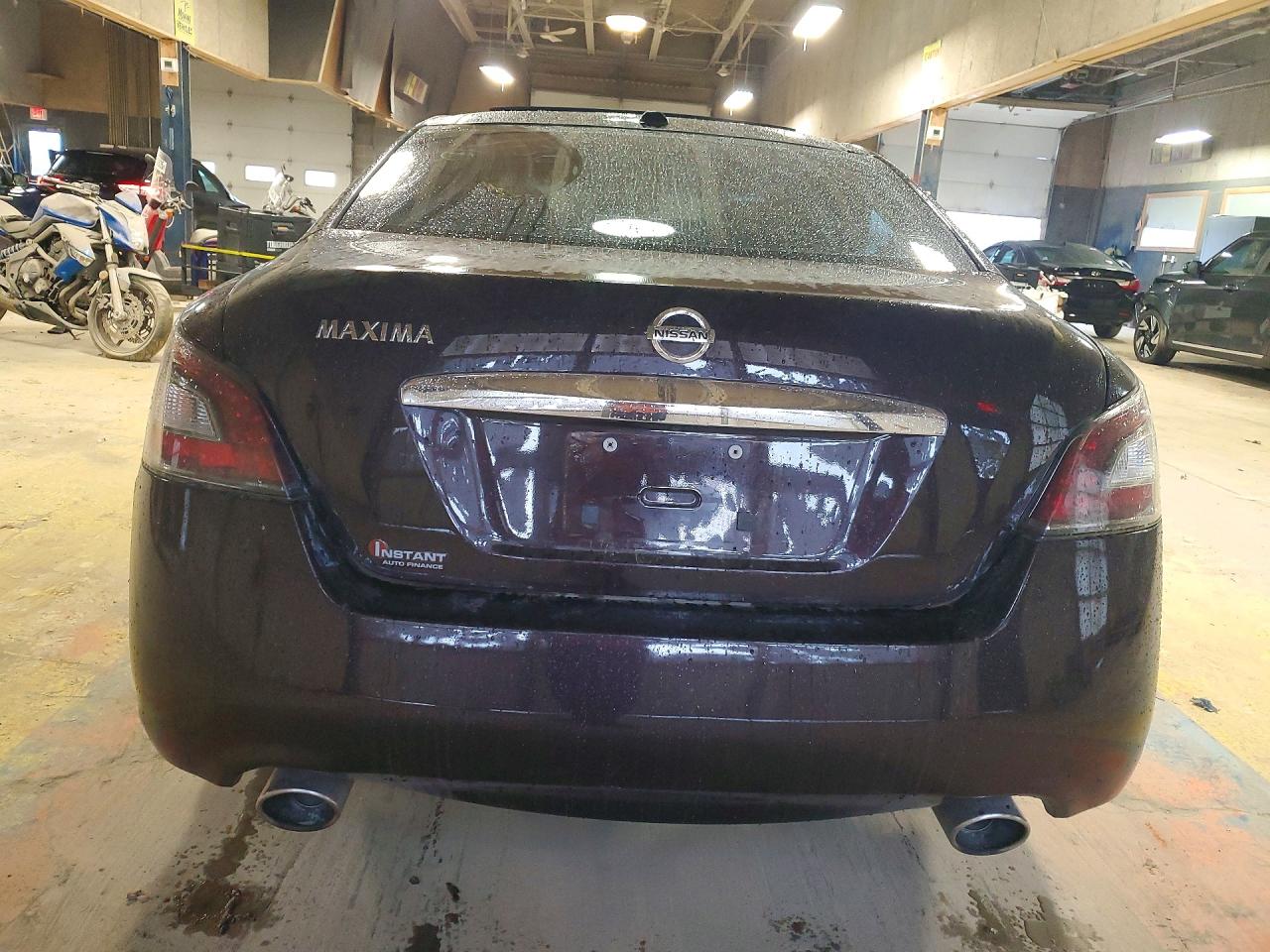 Nissan Maxima