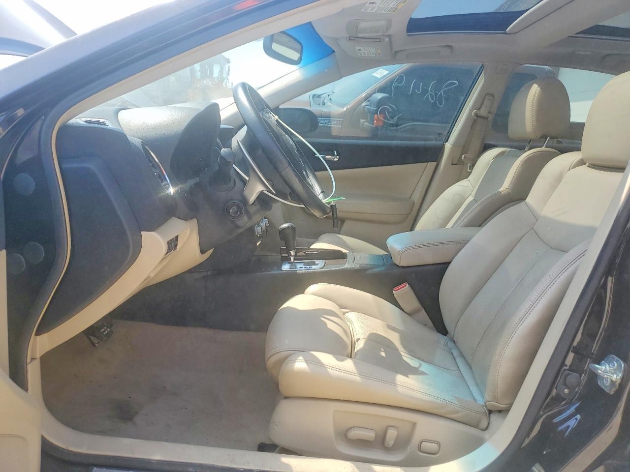 Nissan Maxima