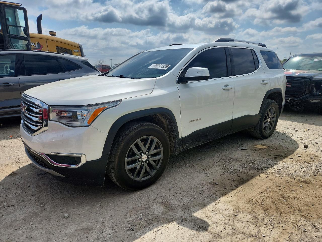Salvage GMC Acadia Image