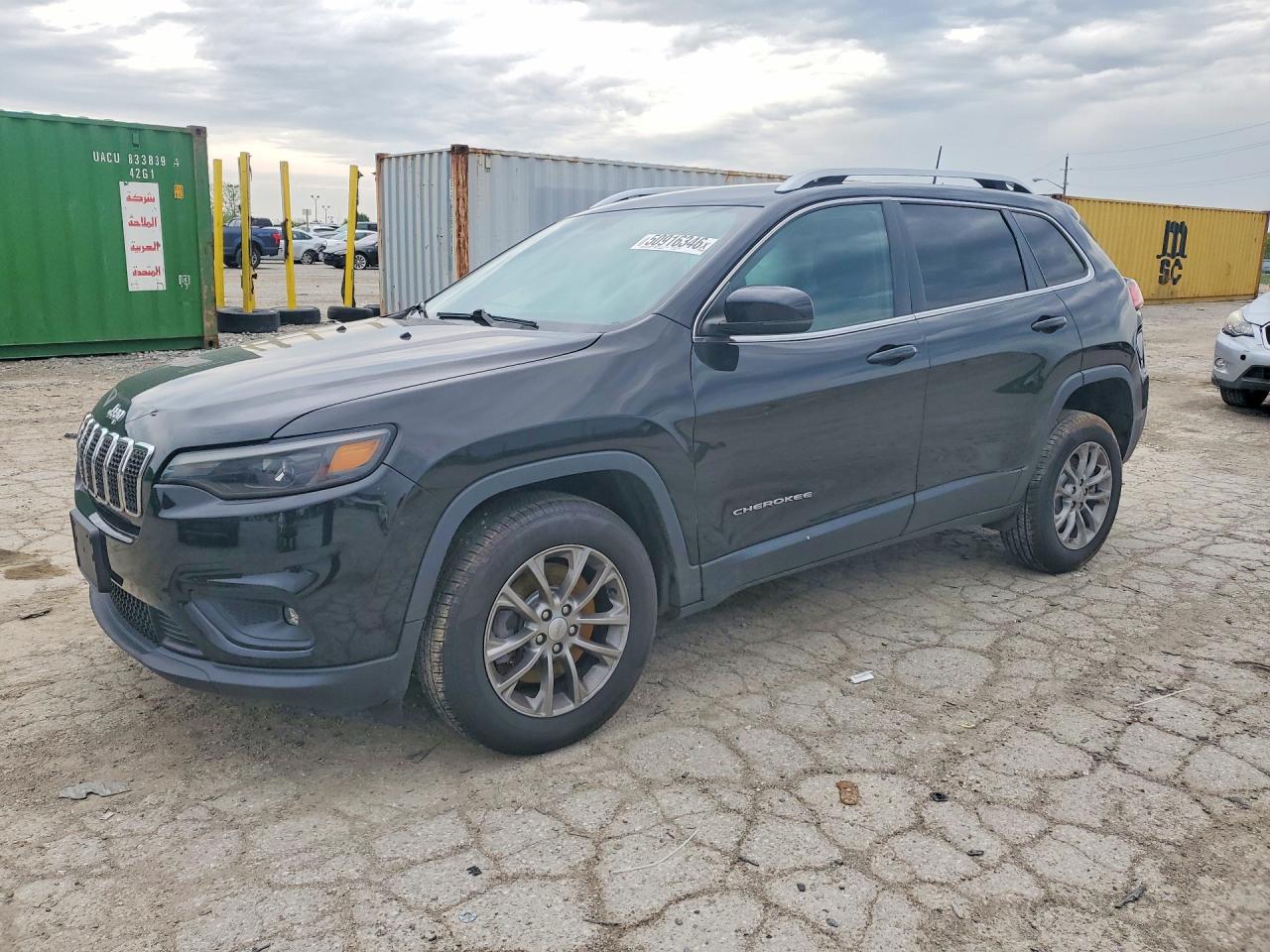 Salvage Jeep Grand Cherokee Image
