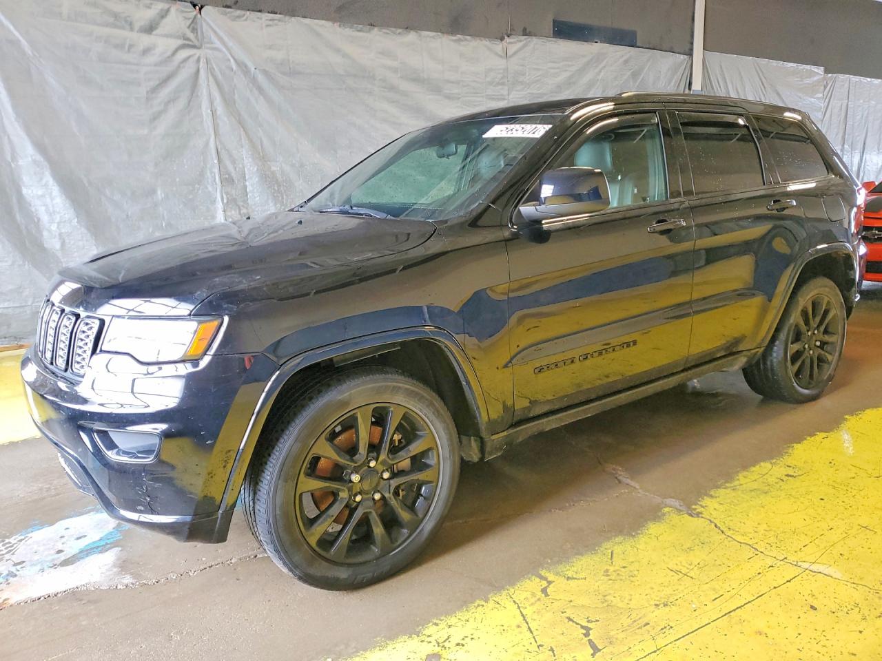 Salvage Jeep Cherokee Image