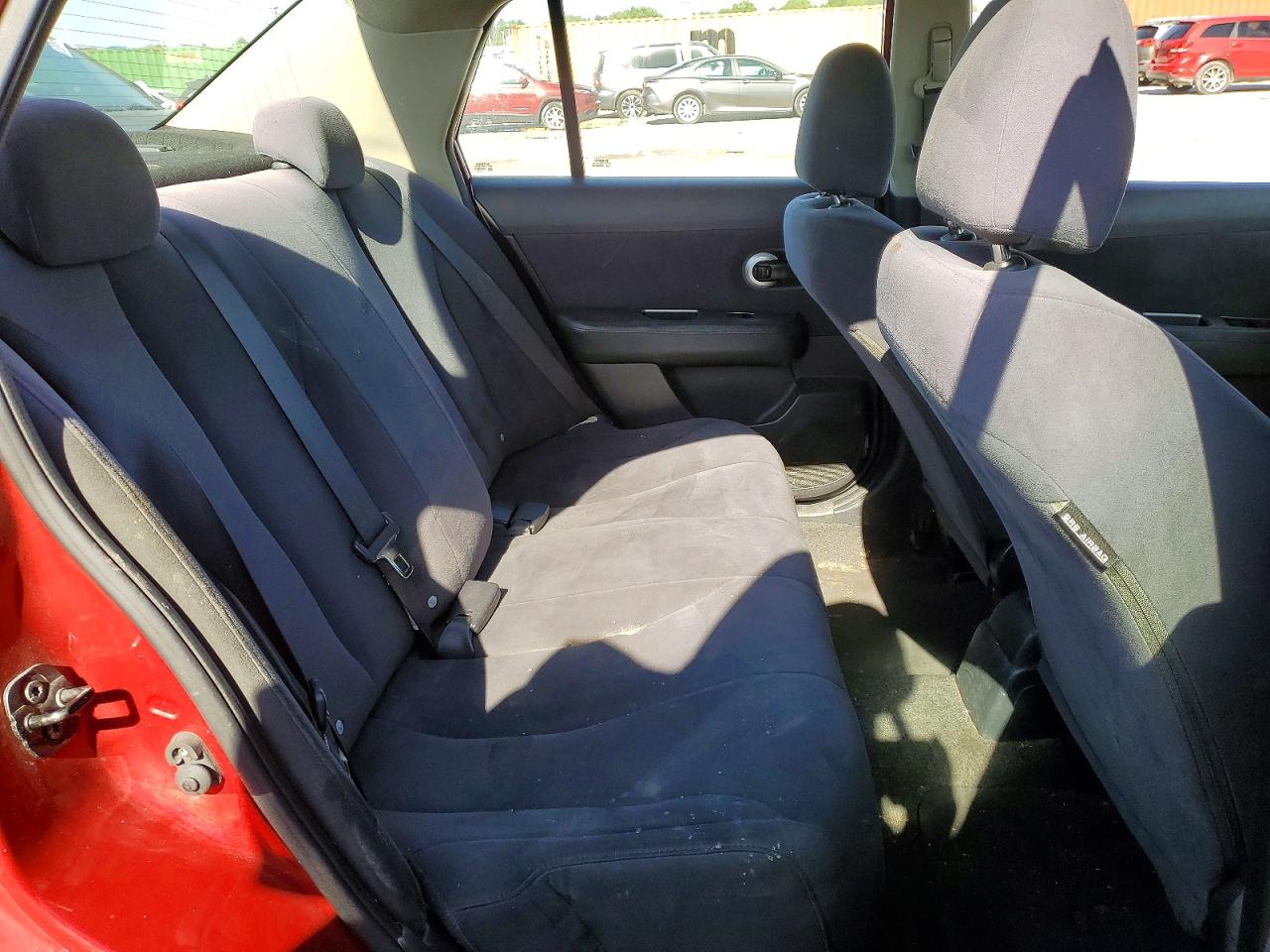 Nissan Versa 1.8 S