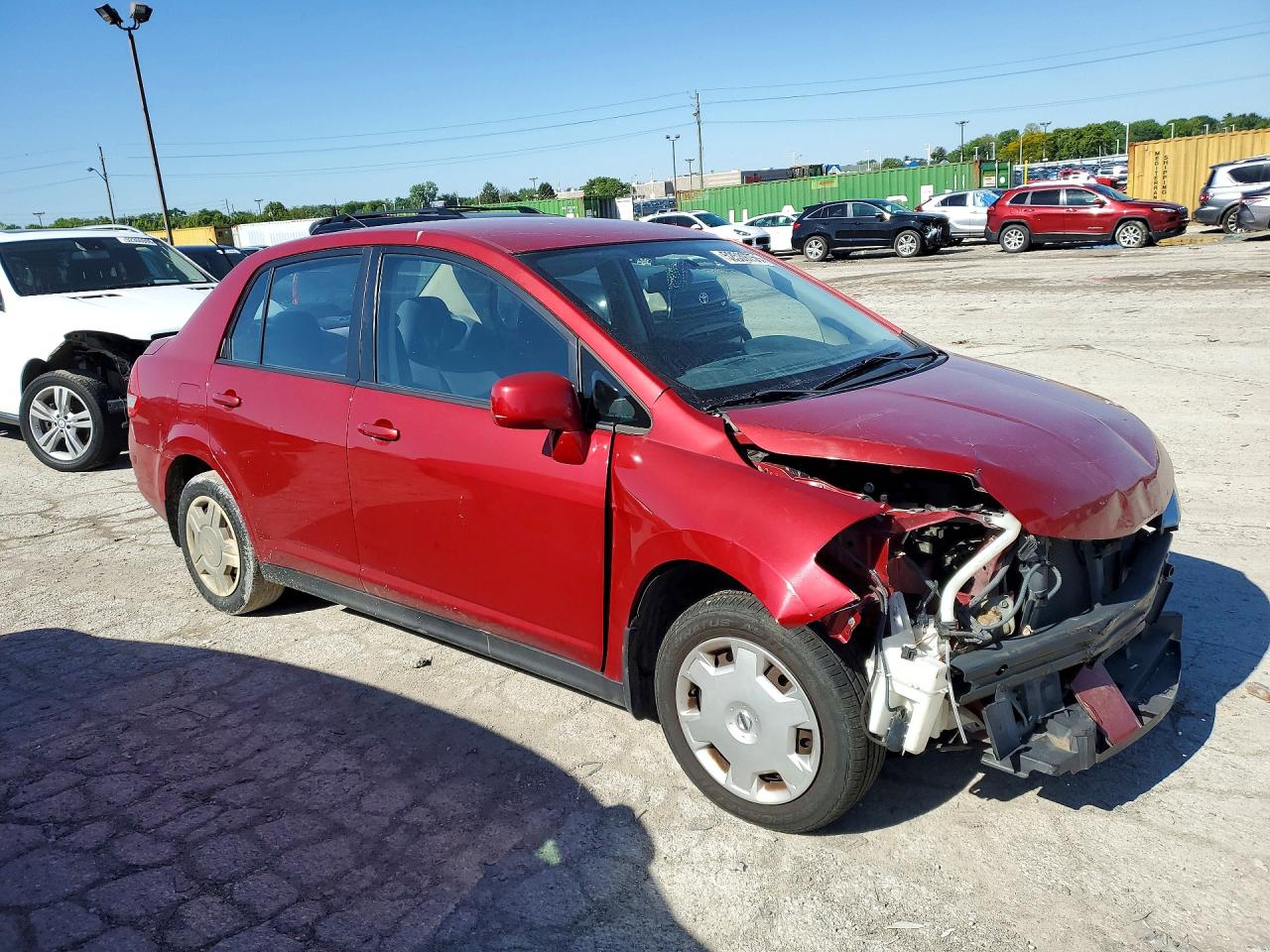 Nissan Versa 1.8 S