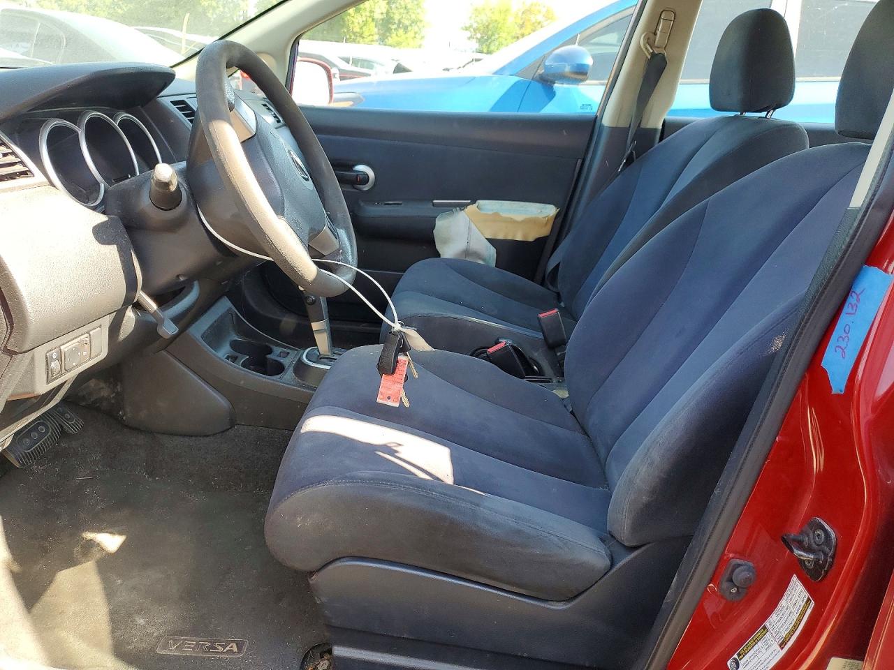 Nissan Versa 1.8 S