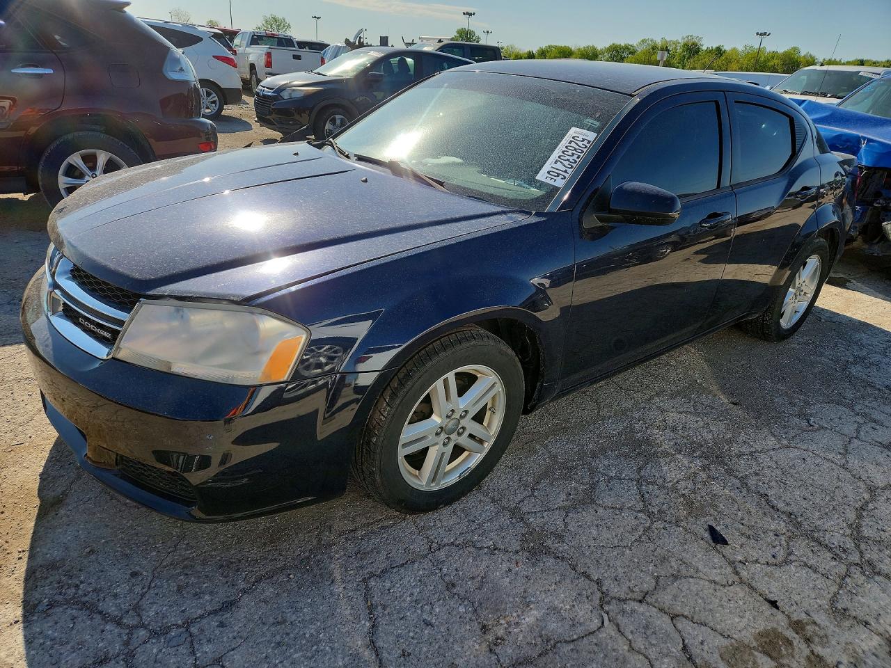Salvage Dodge Avenger Image