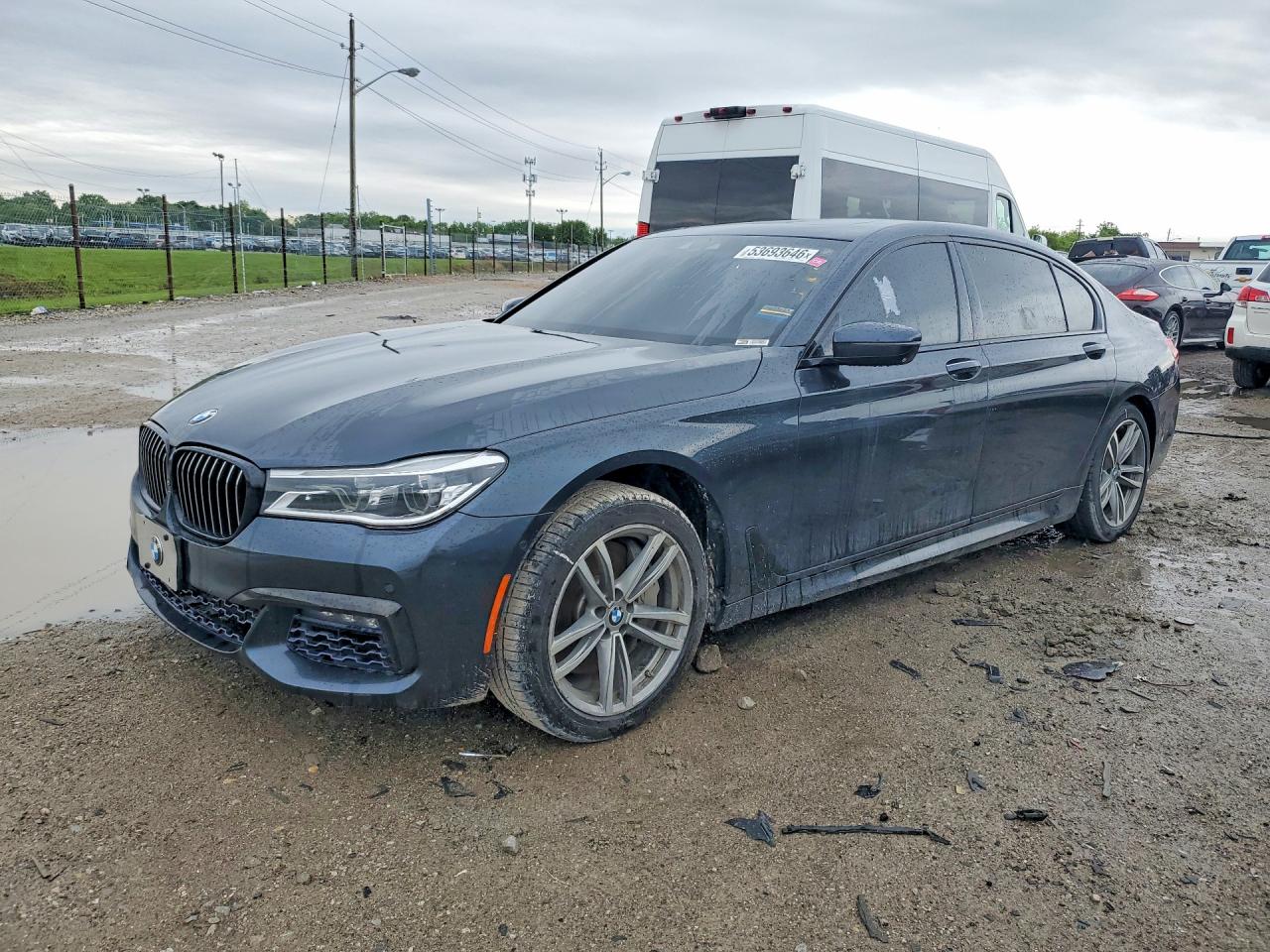 Salvage BMW 7 Series Image