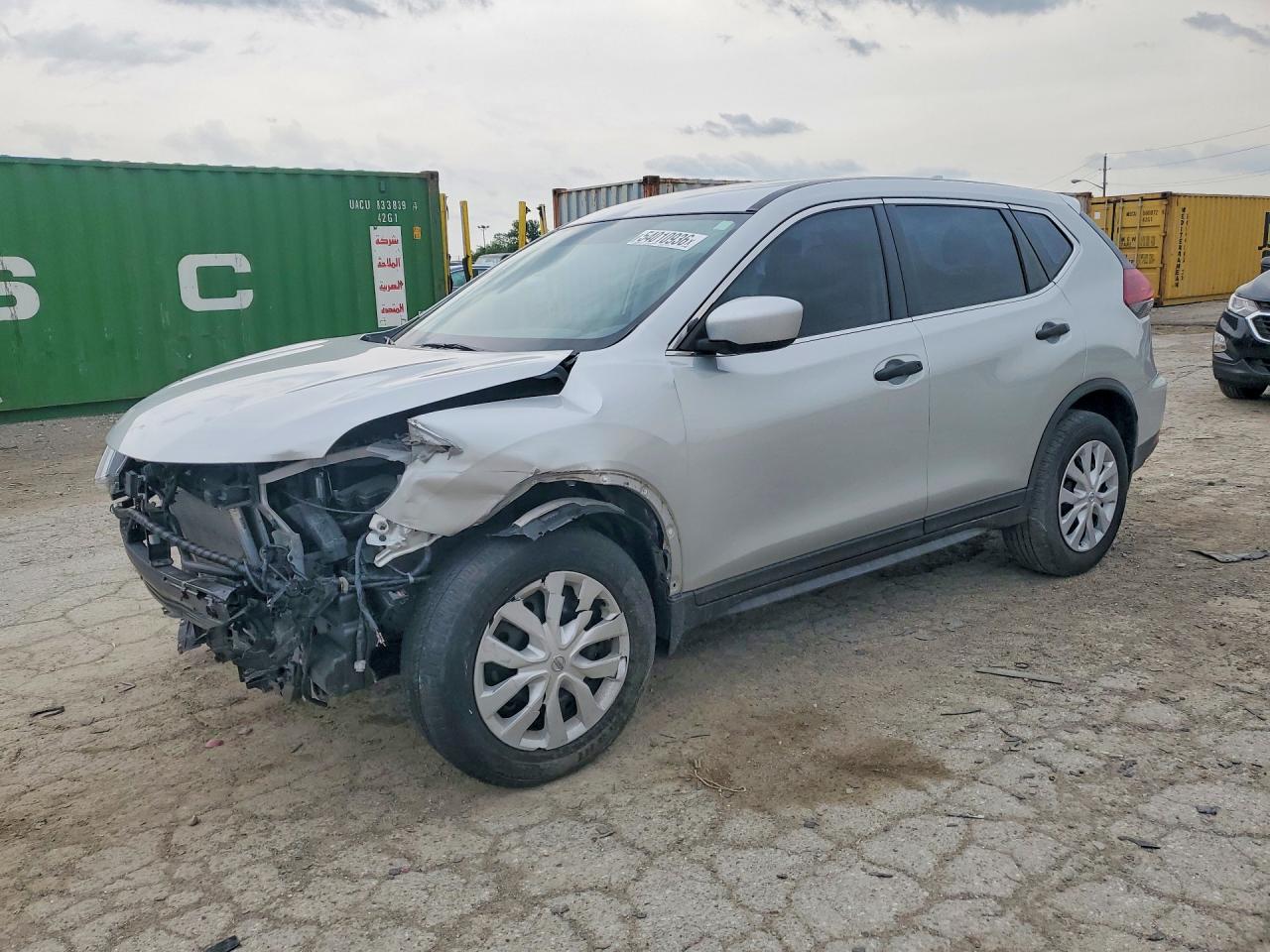 Salvage Nissan Rogue Image