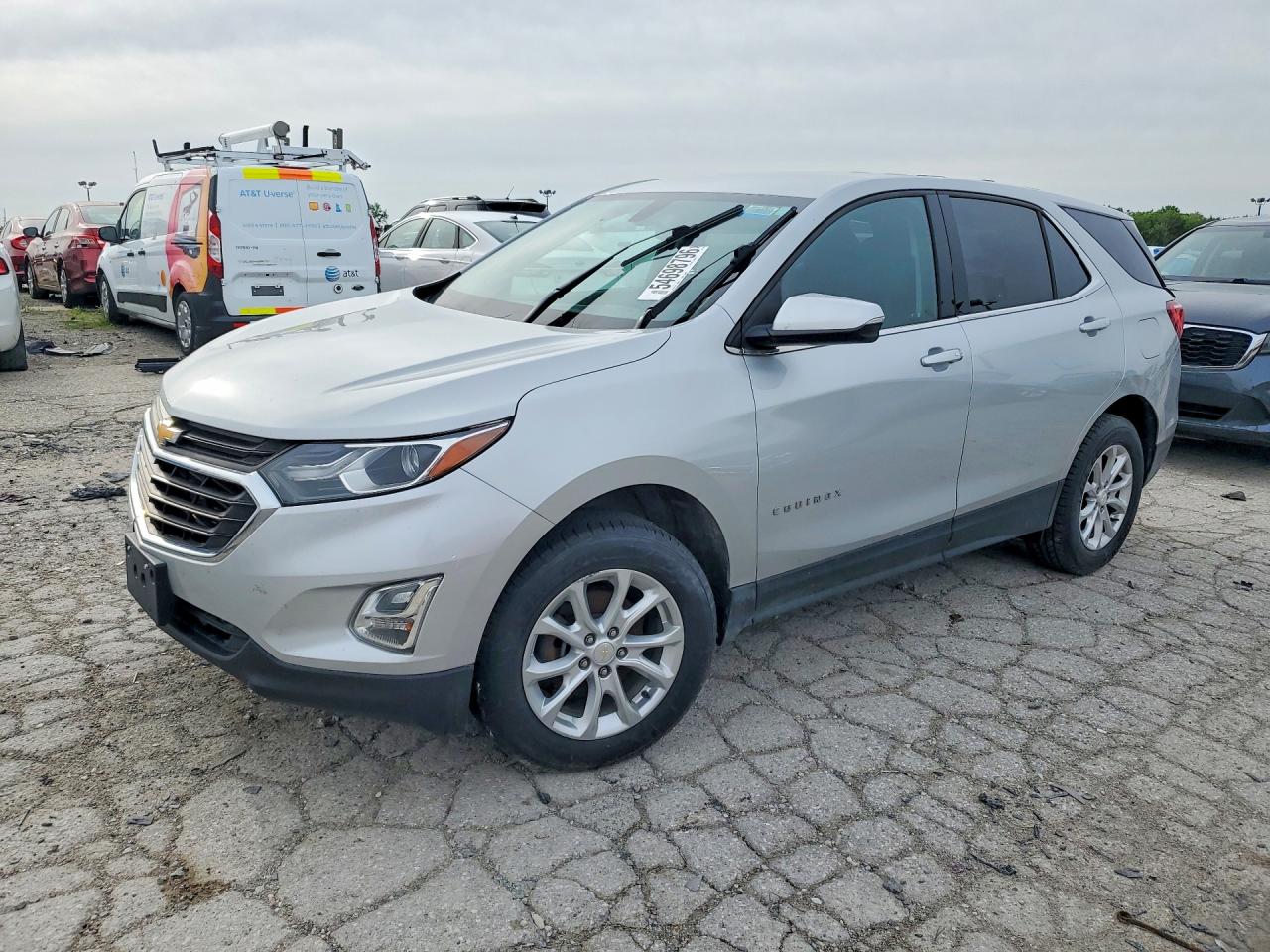 Salvage Chevrolet Equinox Image