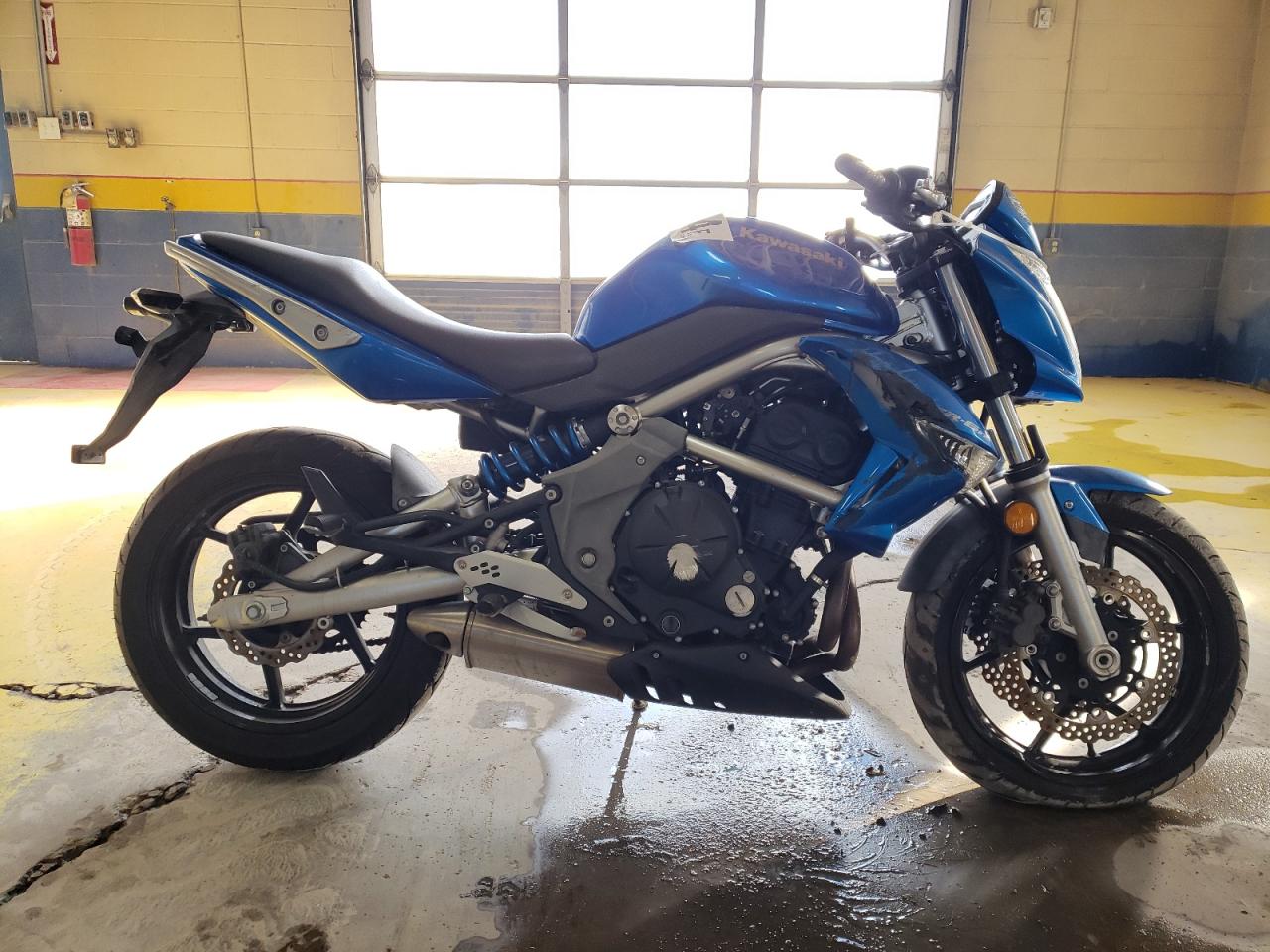 Salvage Kawasaki Ninja 650 Image