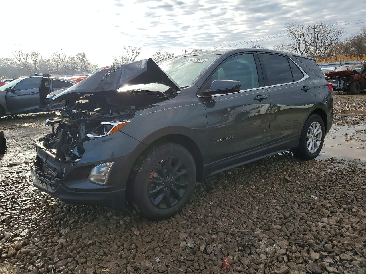 Salvage Chevrolet Equinox Image