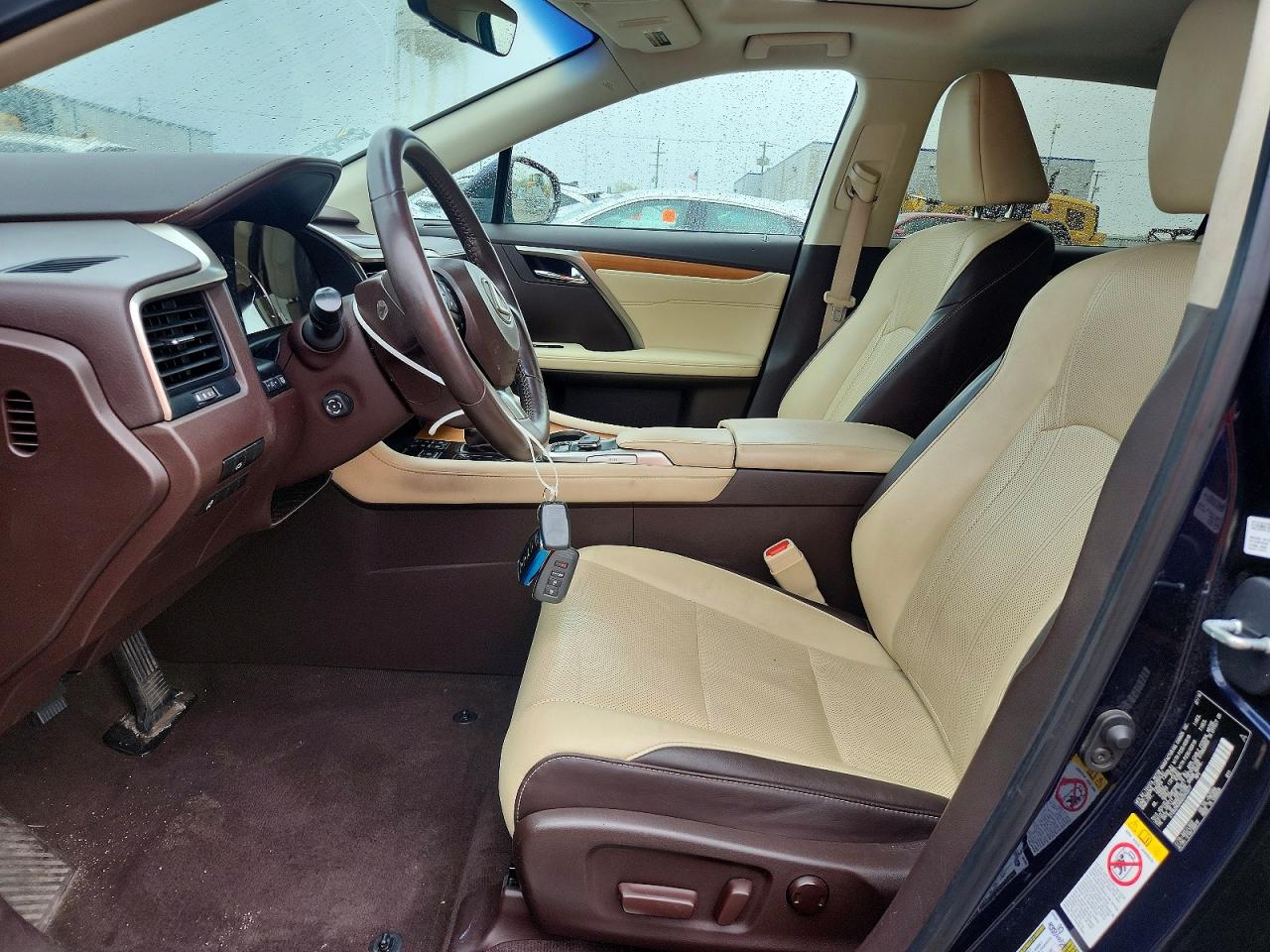 Lexus RX Base