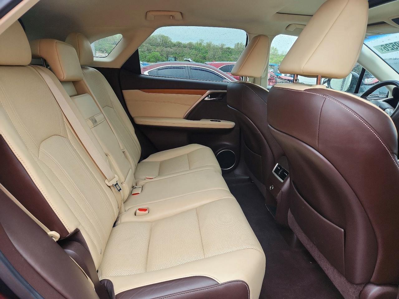 Lexus RX Base