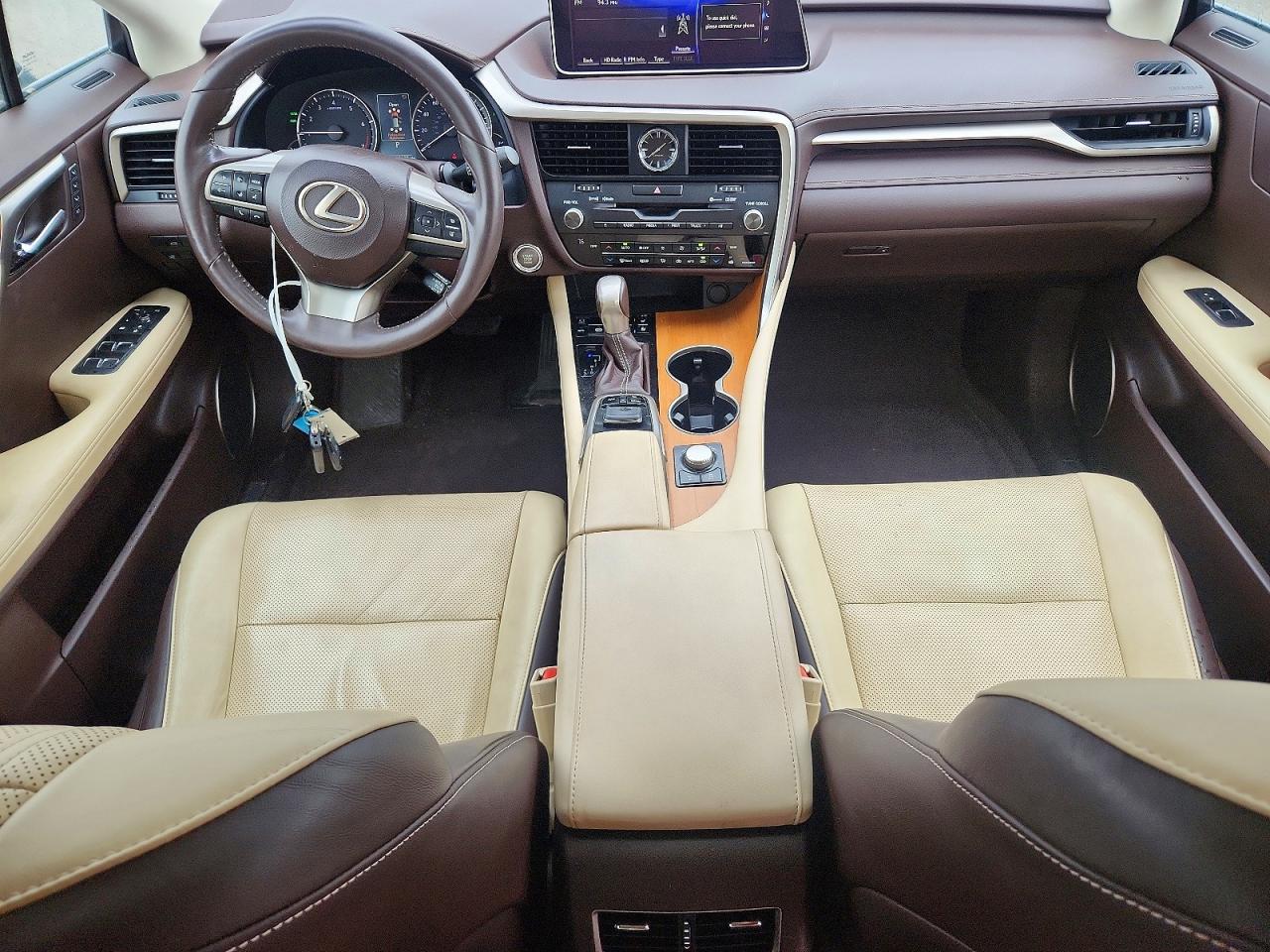 Lexus RX Base