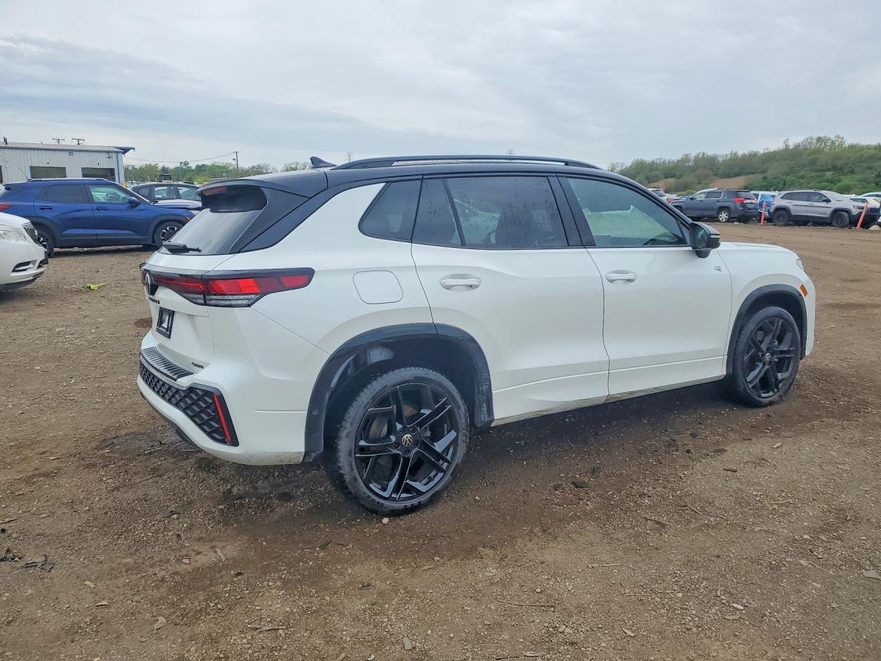 Volkswagen Tiguan Se R-line Black