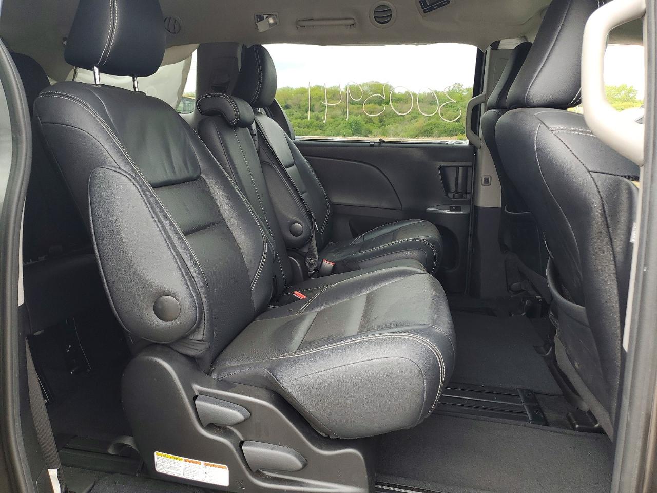 Toyota Sienna Se
